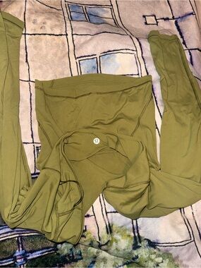 Lululemon Olive Green Leggings with Logo